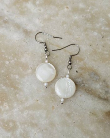 11  σκουλαρικια ασπρα (1)